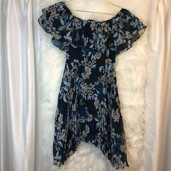 Keepsake the Label Seasons Off the Shoulder Dress - Picture 7 of 16